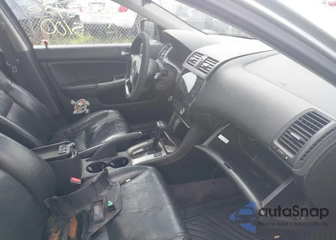 2005 Honda Accord 2.4 Ex из США, поврежденный, VIN 1HGCM56855A115577